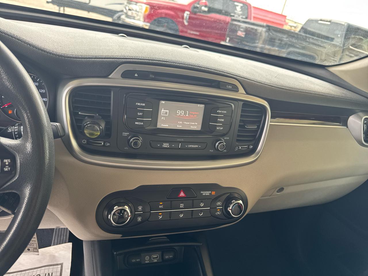 Kia Sorento LX V6 AWD 2016