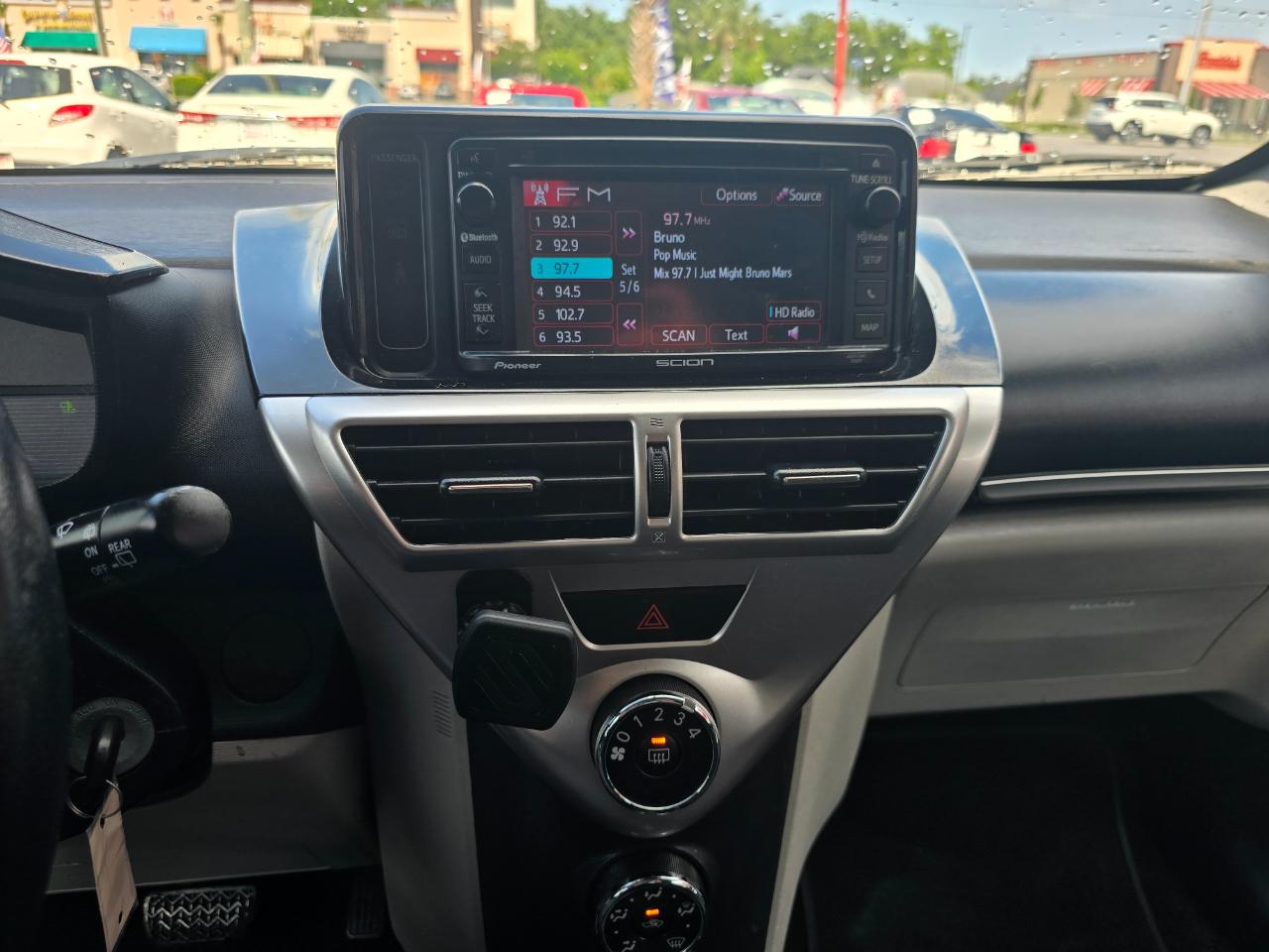 Scion iQ 3dr HB (Natl) 2013