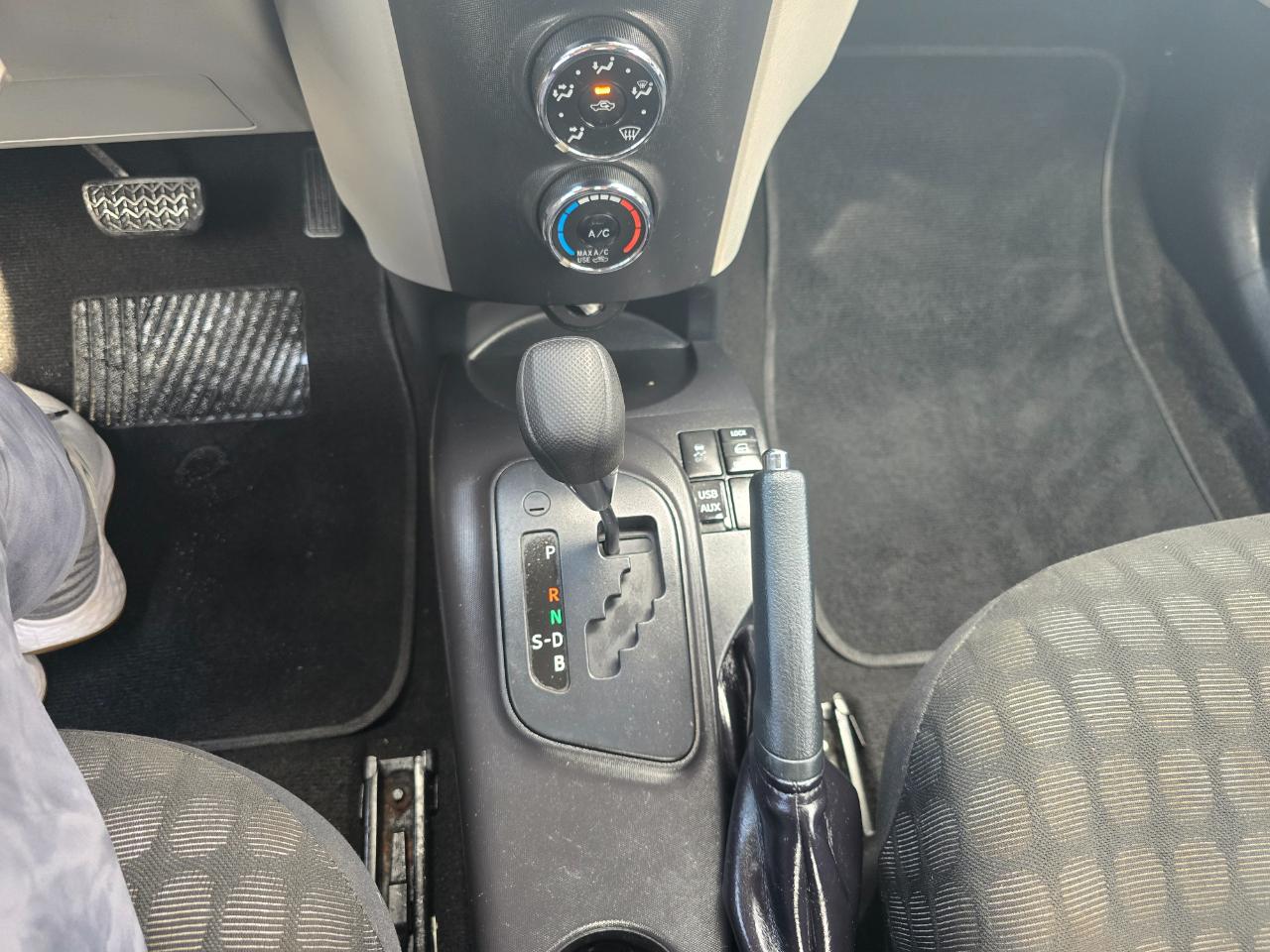 Scion iQ 3dr HB (Natl) 2013