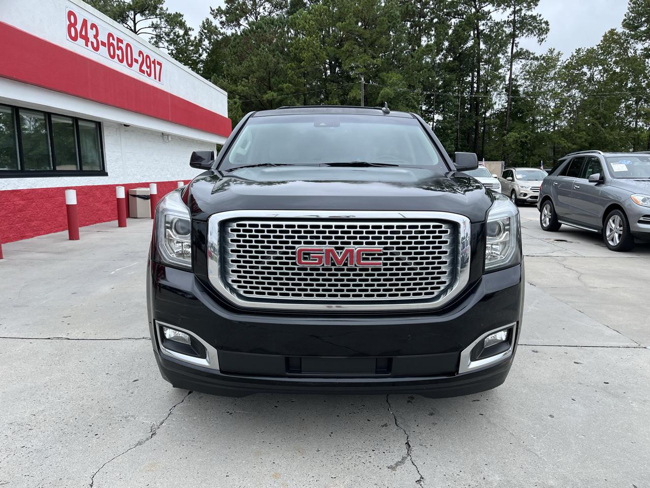 GMC Yukon XL photo 13
