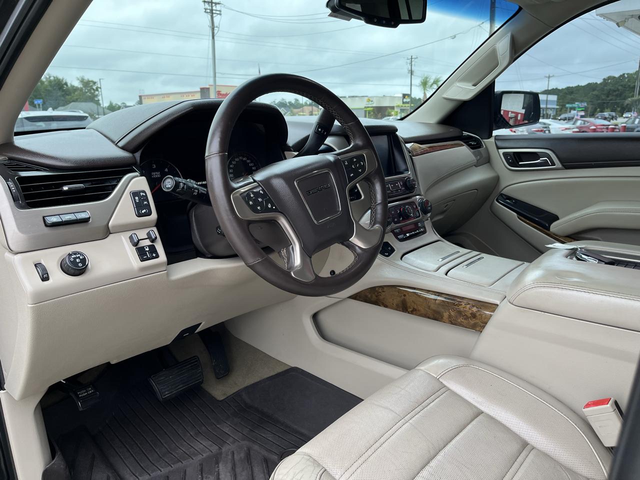 GMC Yukon XL photo 15