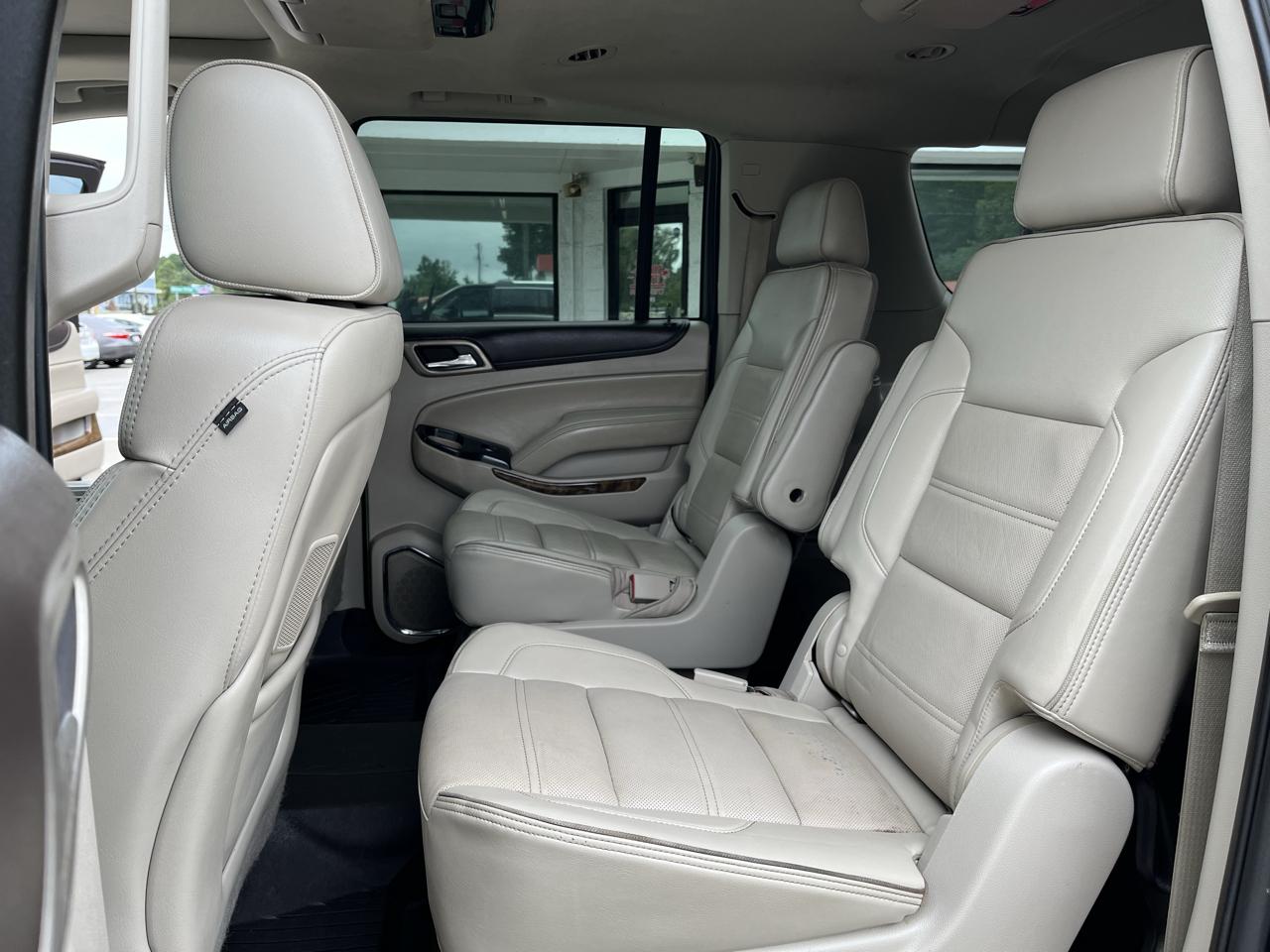 GMC Yukon XL photo 21