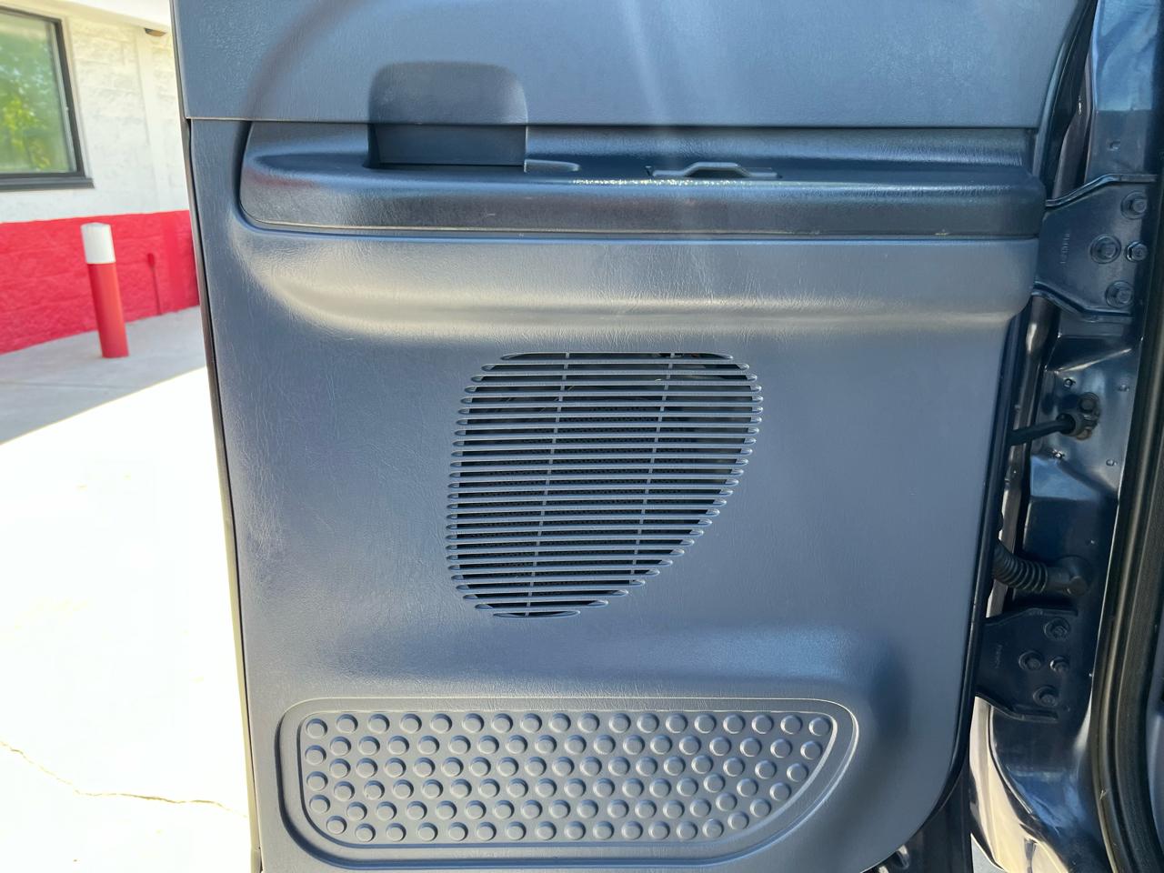 Ford Super Duty F-250 Supercab 142" XL 4WD 2001