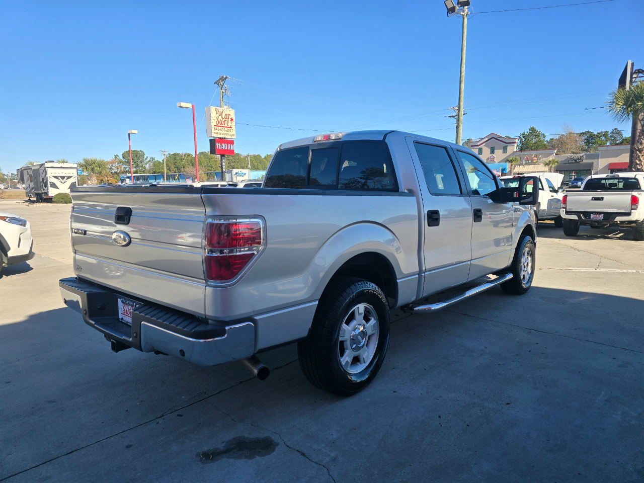 Ford F-150 2WD SuperCrew 145" XLT 2011