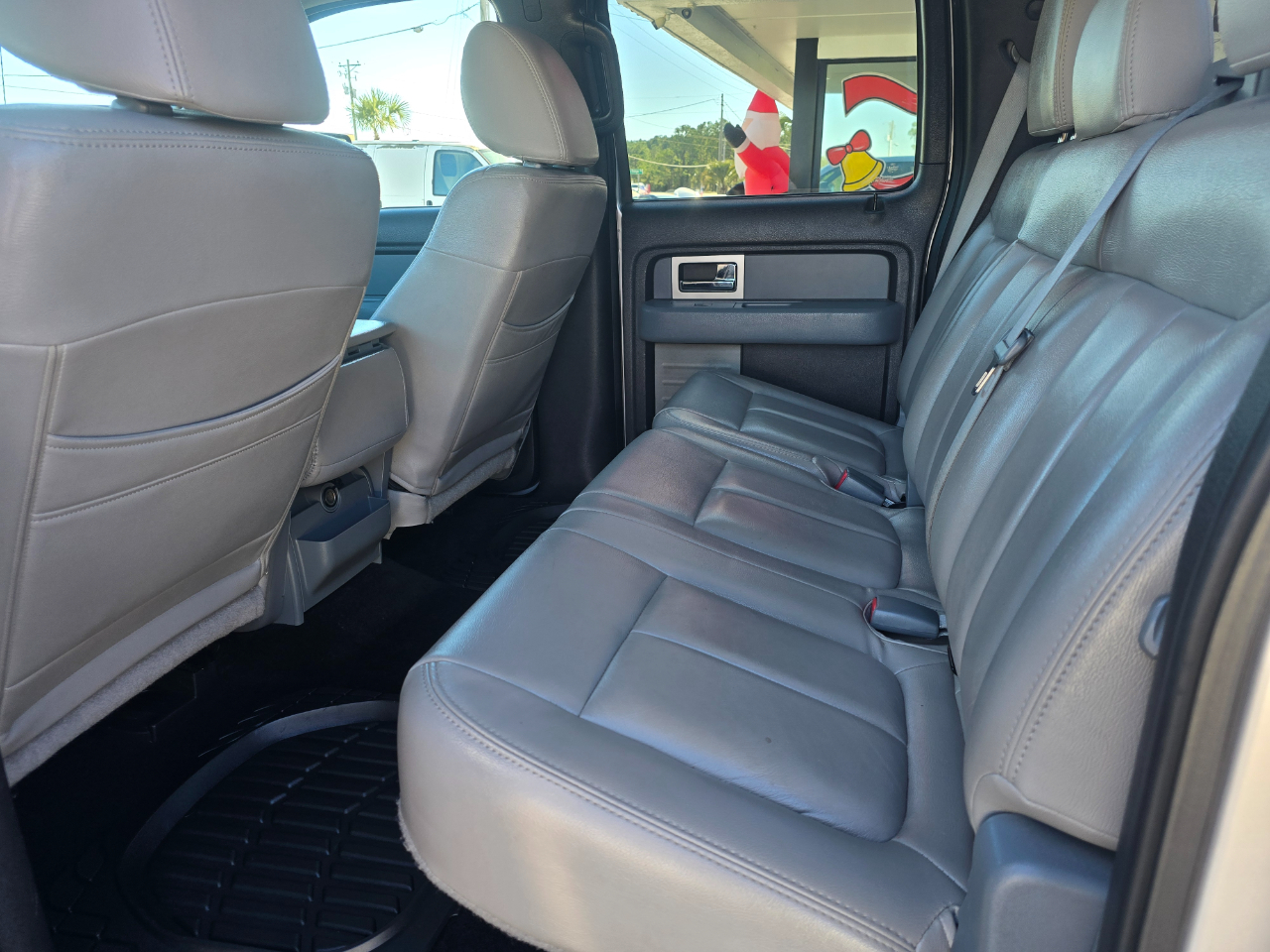 Ford F-150 2WD SuperCrew 145" XLT 2011