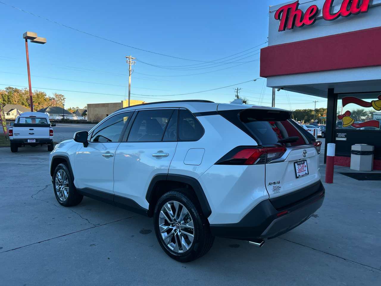 2019 Toyota RAV4 Limited photo 2