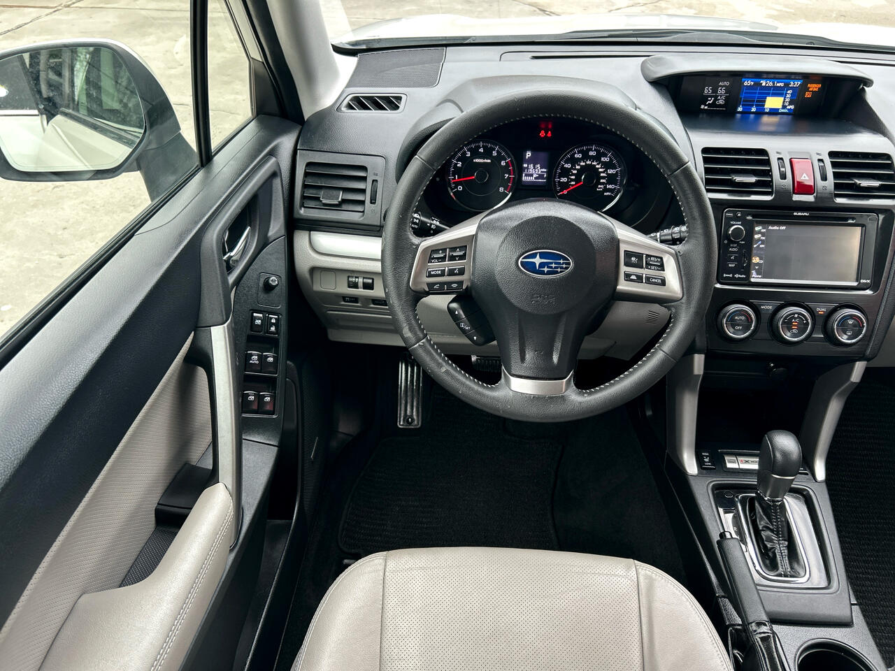 Subaru Forester 4dr CVT 2.5i Touring PZEV 2015