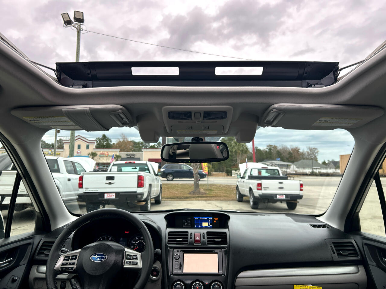 Subaru Forester 4dr CVT 2.5i Touring PZEV 2015