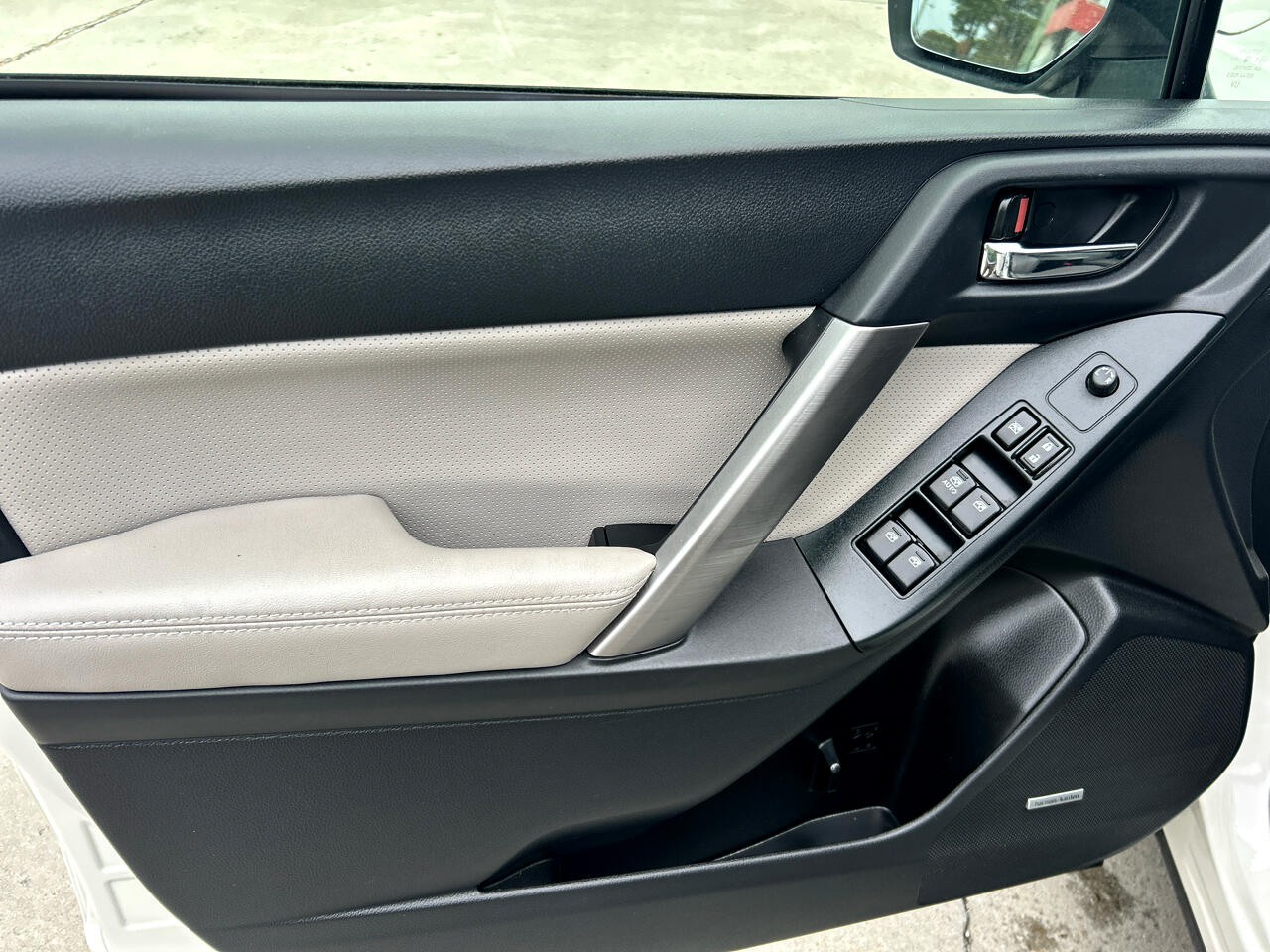 Subaru Forester 4dr CVT 2.5i Touring PZEV 2015