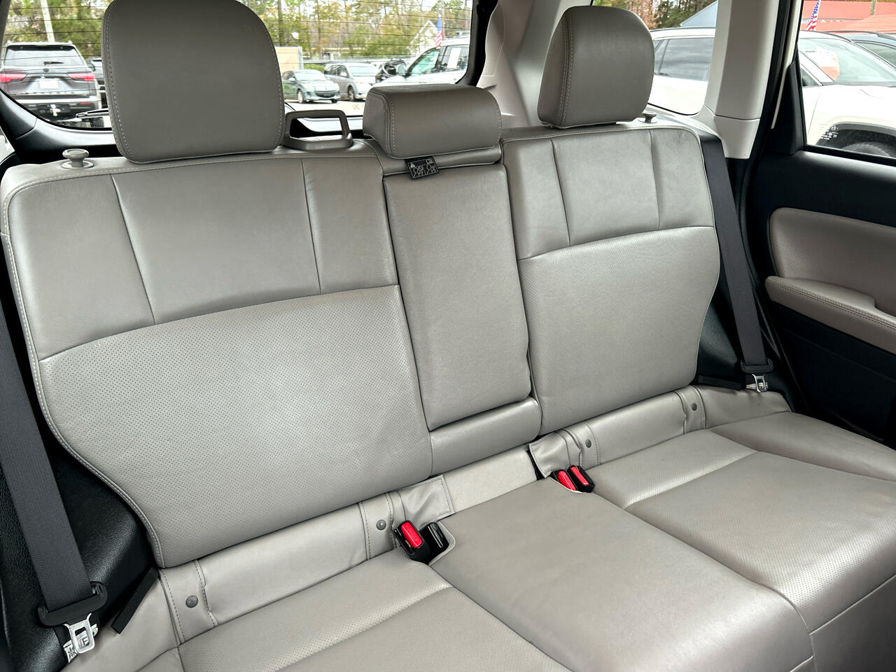 Subaru Forester 4dr CVT 2.5i Touring PZEV 2015