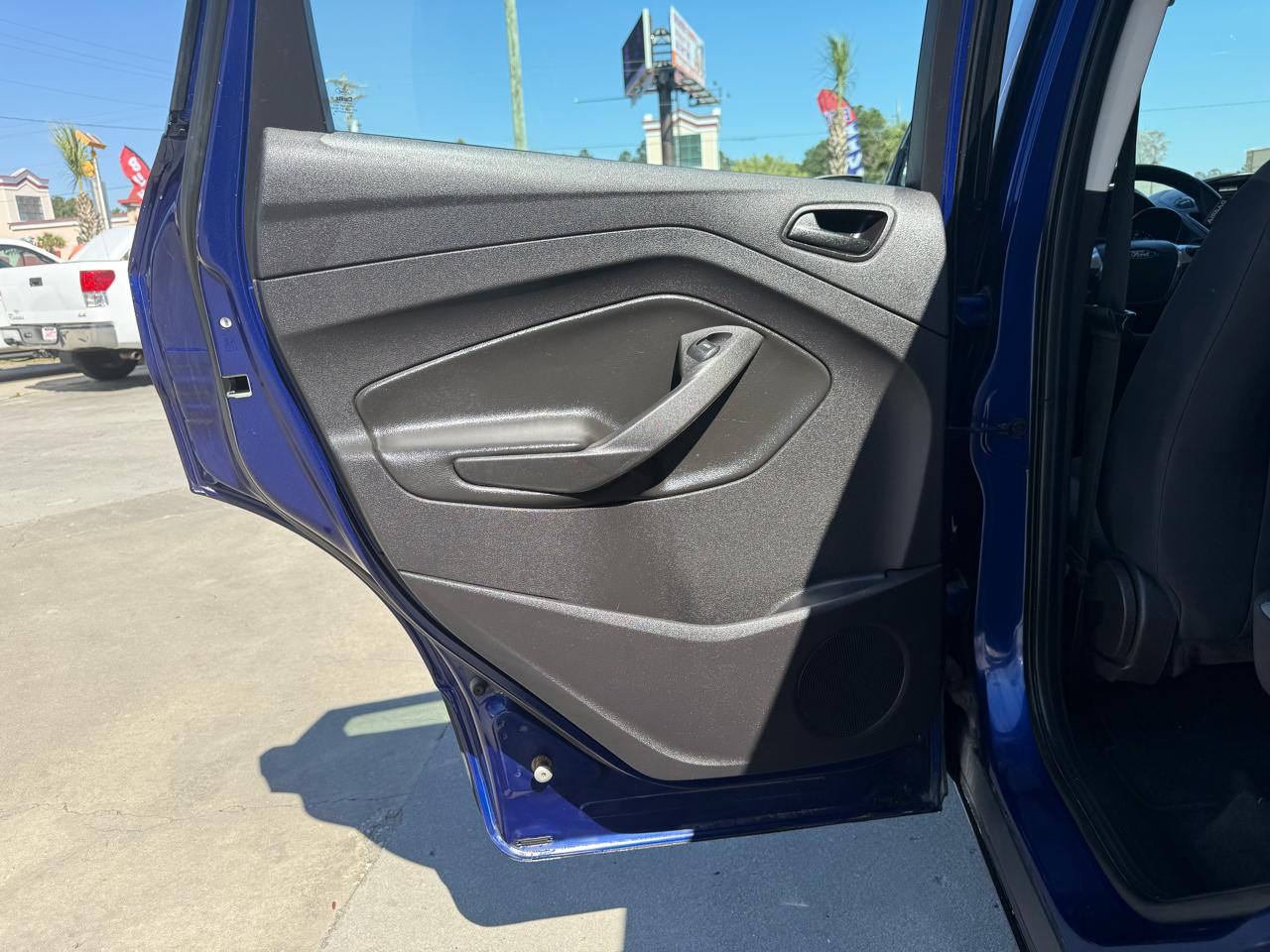 Ford Escape FWD 4dr S 2014