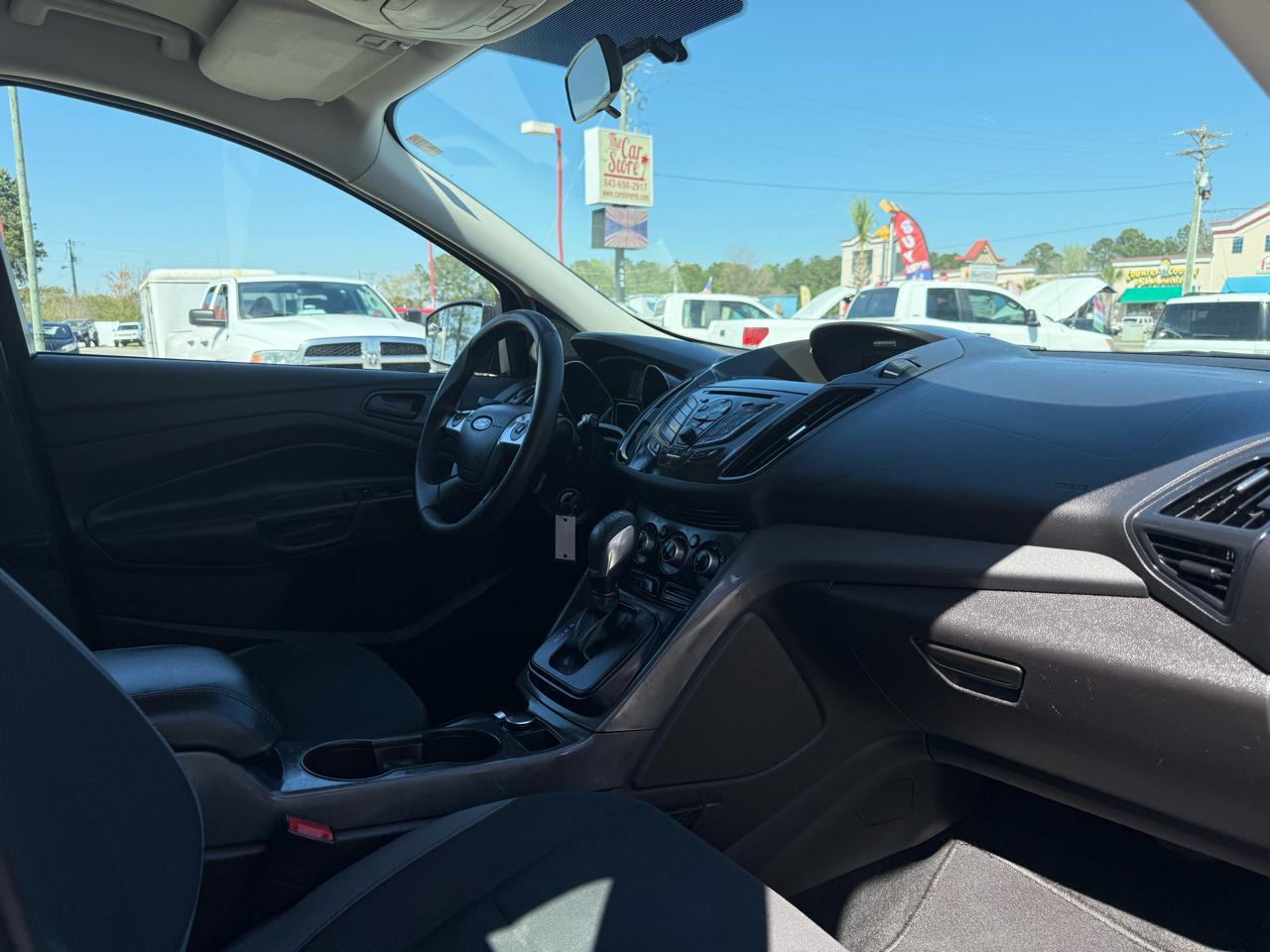 Ford Escape FWD 4dr S 2014