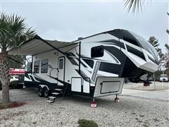 2021 Dutchmen Voltage 