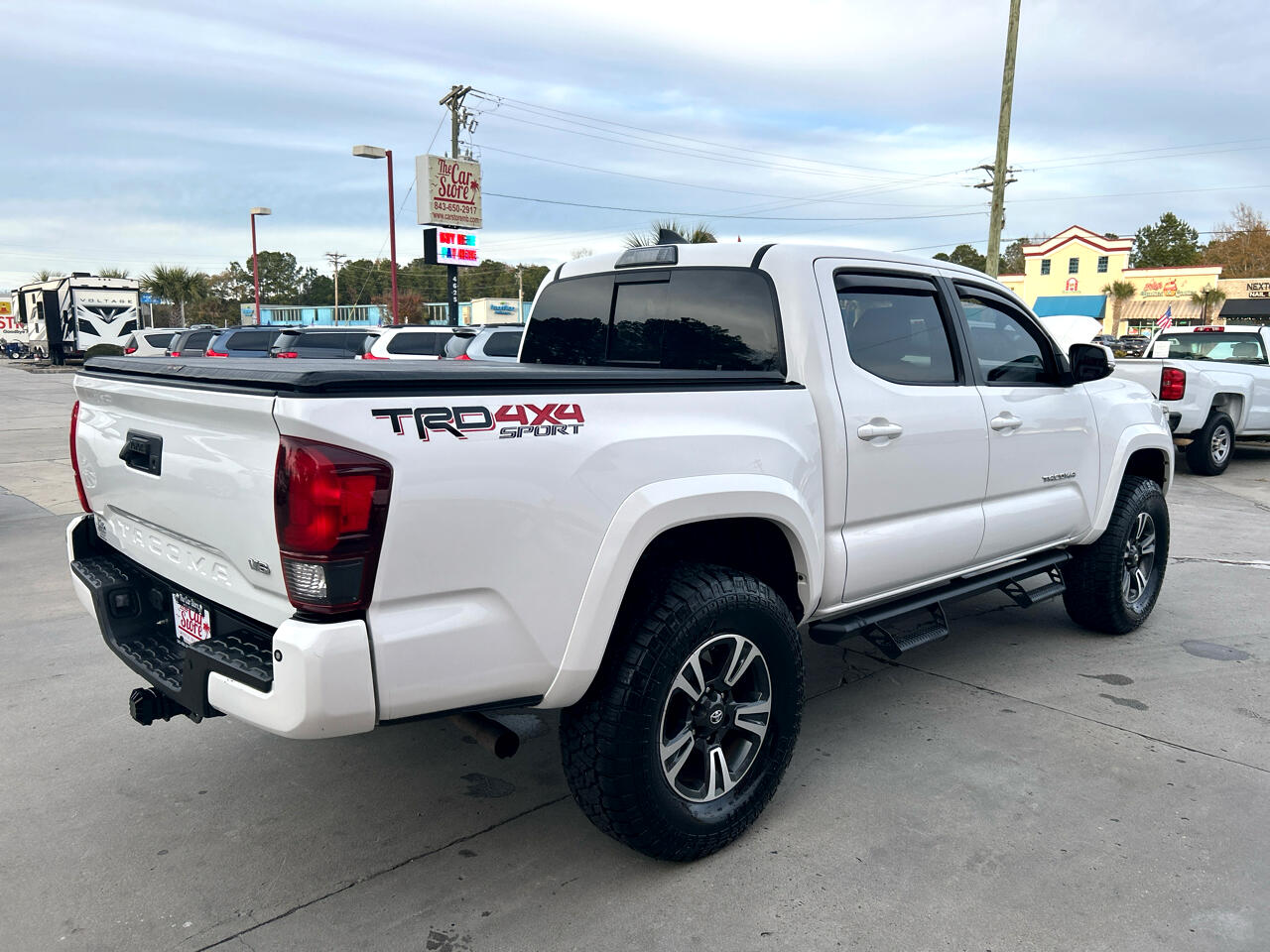 Toyota Tacoma  2018