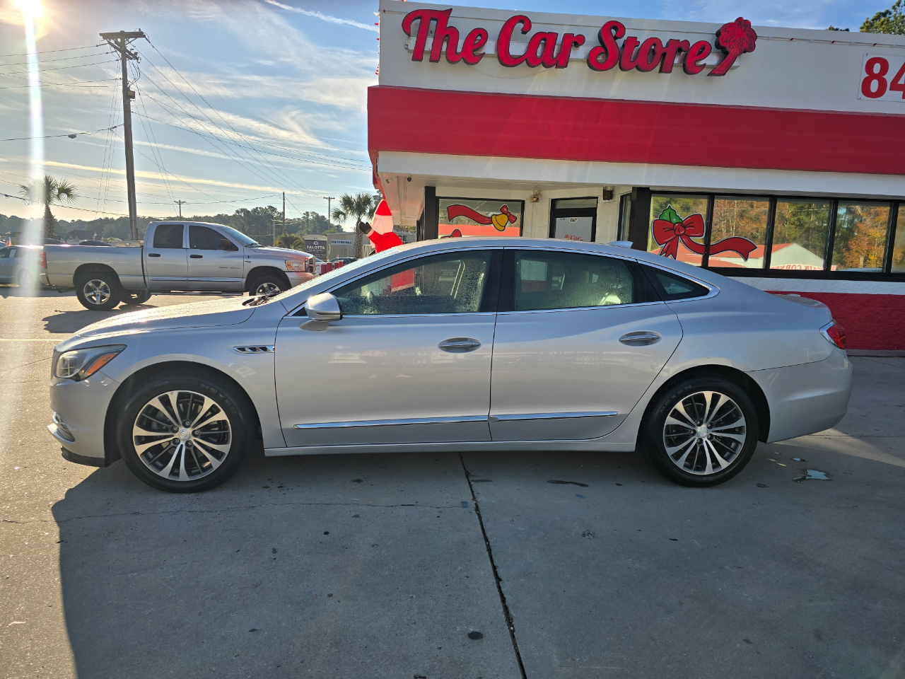 Buick LaCrosse 4dr Sdn Essence FWD 2017