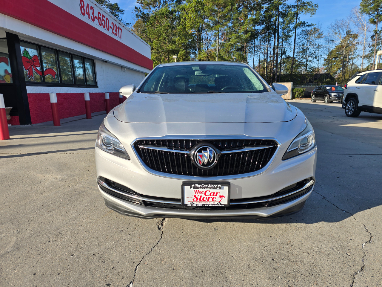 Buick LaCrosse 4dr Sdn Essence FWD 2017