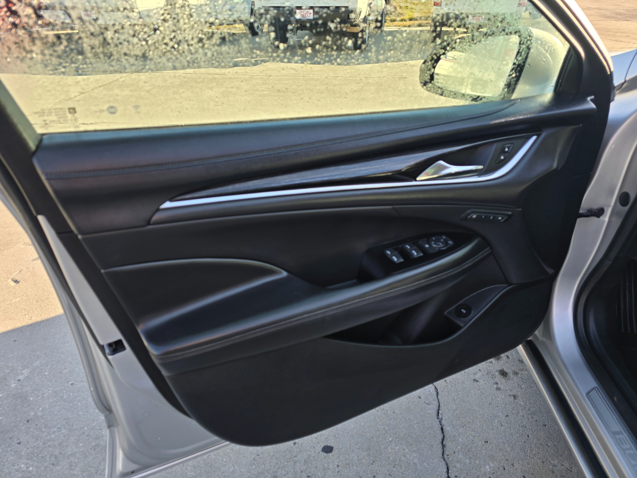 Buick LaCrosse 4dr Sdn Essence FWD 2017