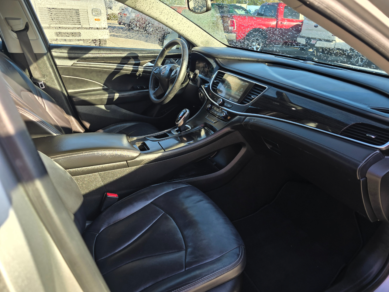 Buick LaCrosse 4dr Sdn Essence FWD 2017