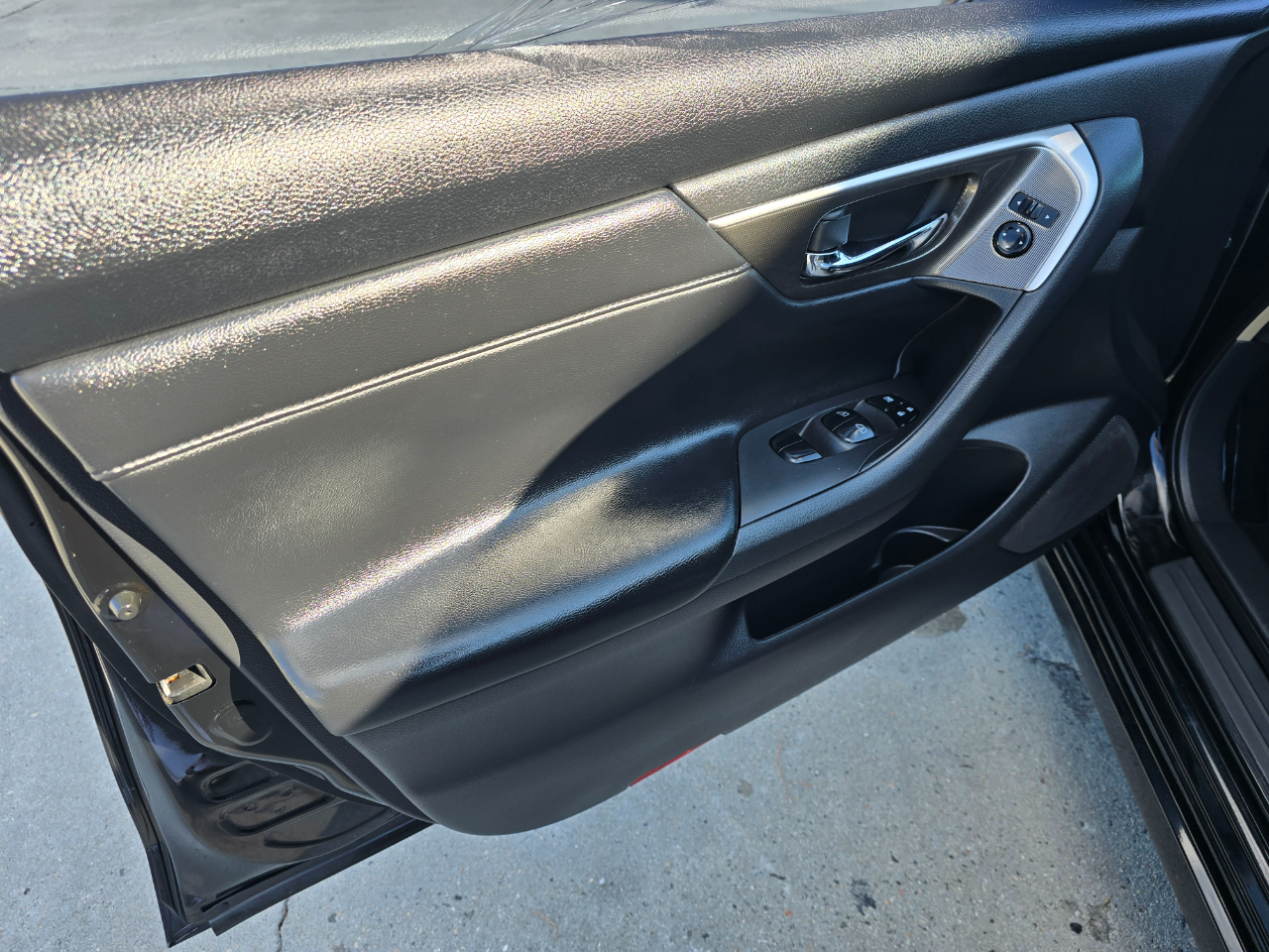 Nissan Altima 4dr Sdn I4 2.5 SL 2013