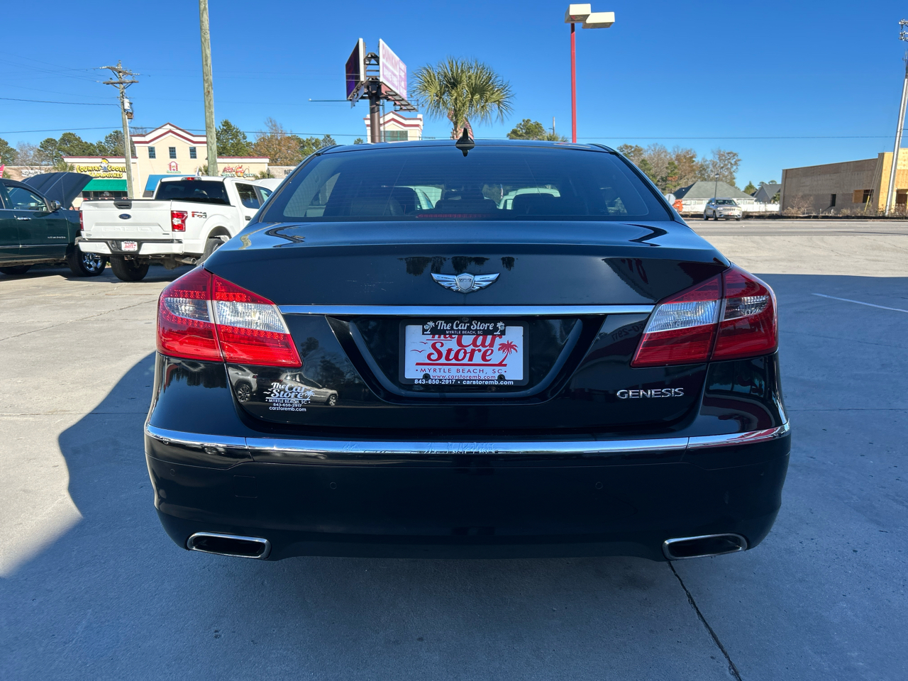 Hyundai Genesis 4dr Sdn V6 3.8L 2013