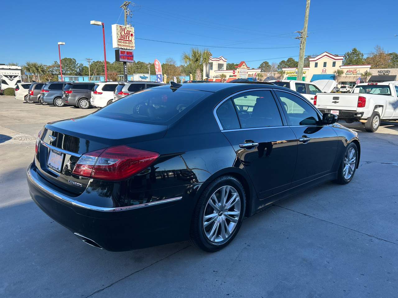 Hyundai Genesis 4dr Sdn V6 3.8L 2013