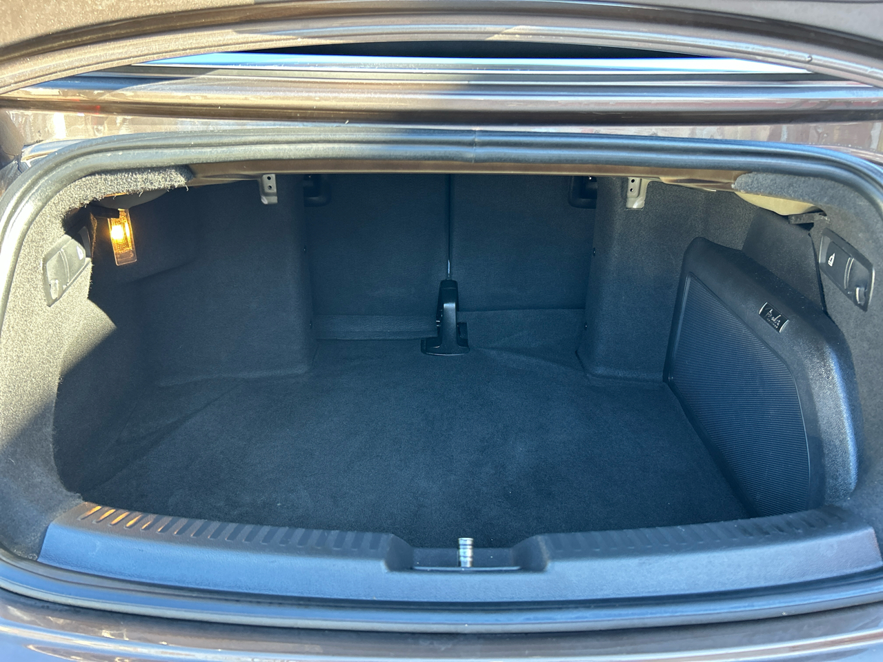 Volkswagen Beetle Convertible 2dr Auto 2.5L PZEV 2013