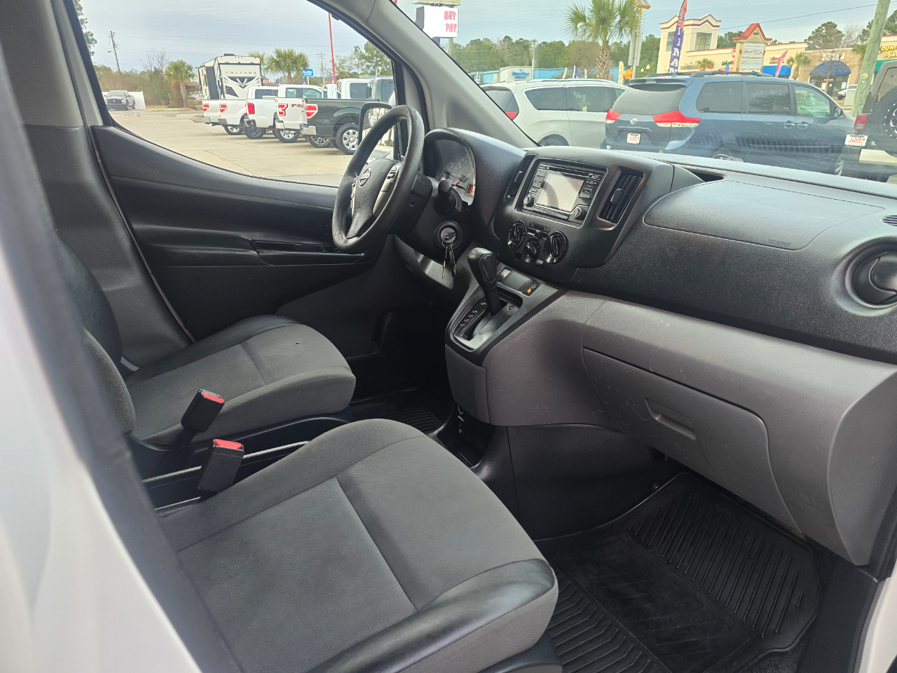 Nissan NV200 Compact Cargo I4 S 2018