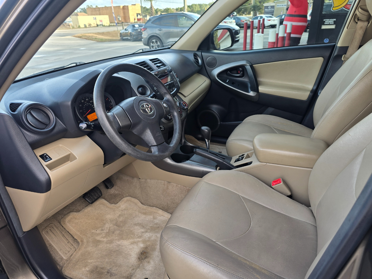 Toyota RAV4 FWD 4dr 4-cyl 4-Spd AT (Natl) 2010