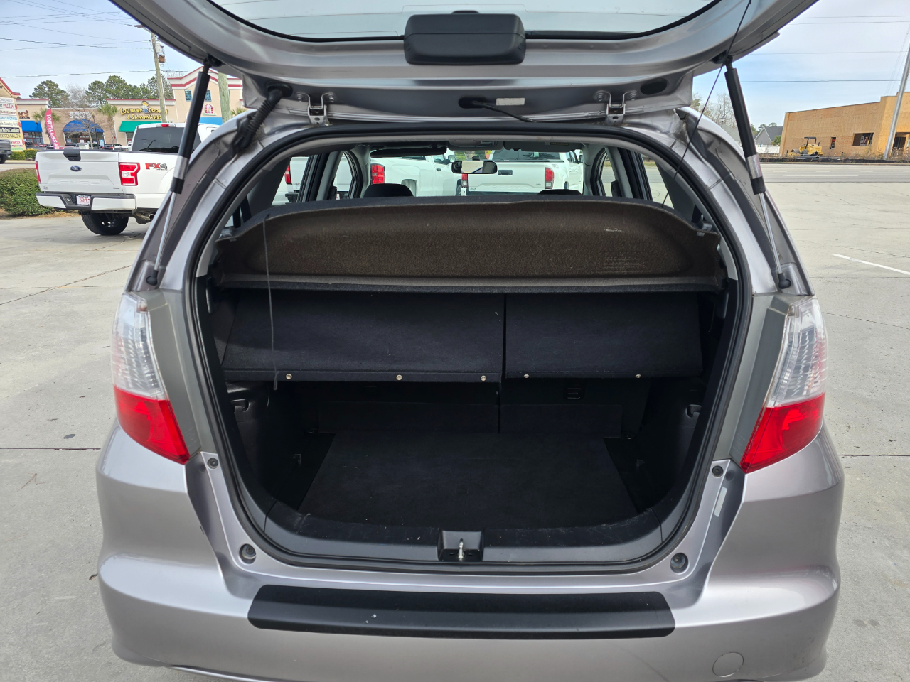 Honda Fit 5dr HB Auto Sport 2010