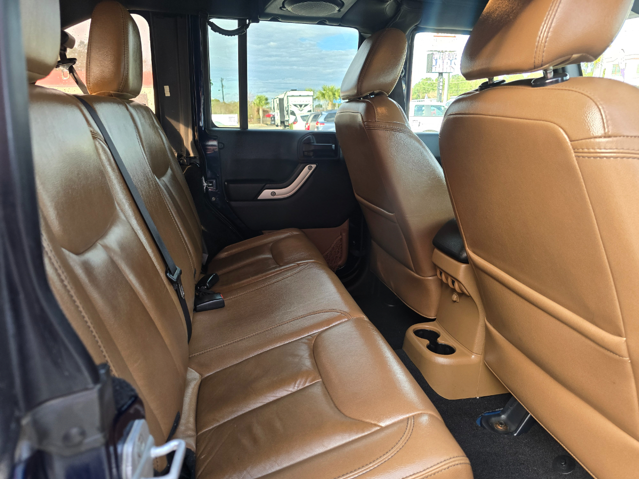 Jeep Wrangler Unlimited 4WD 4dr Rubicon 2013