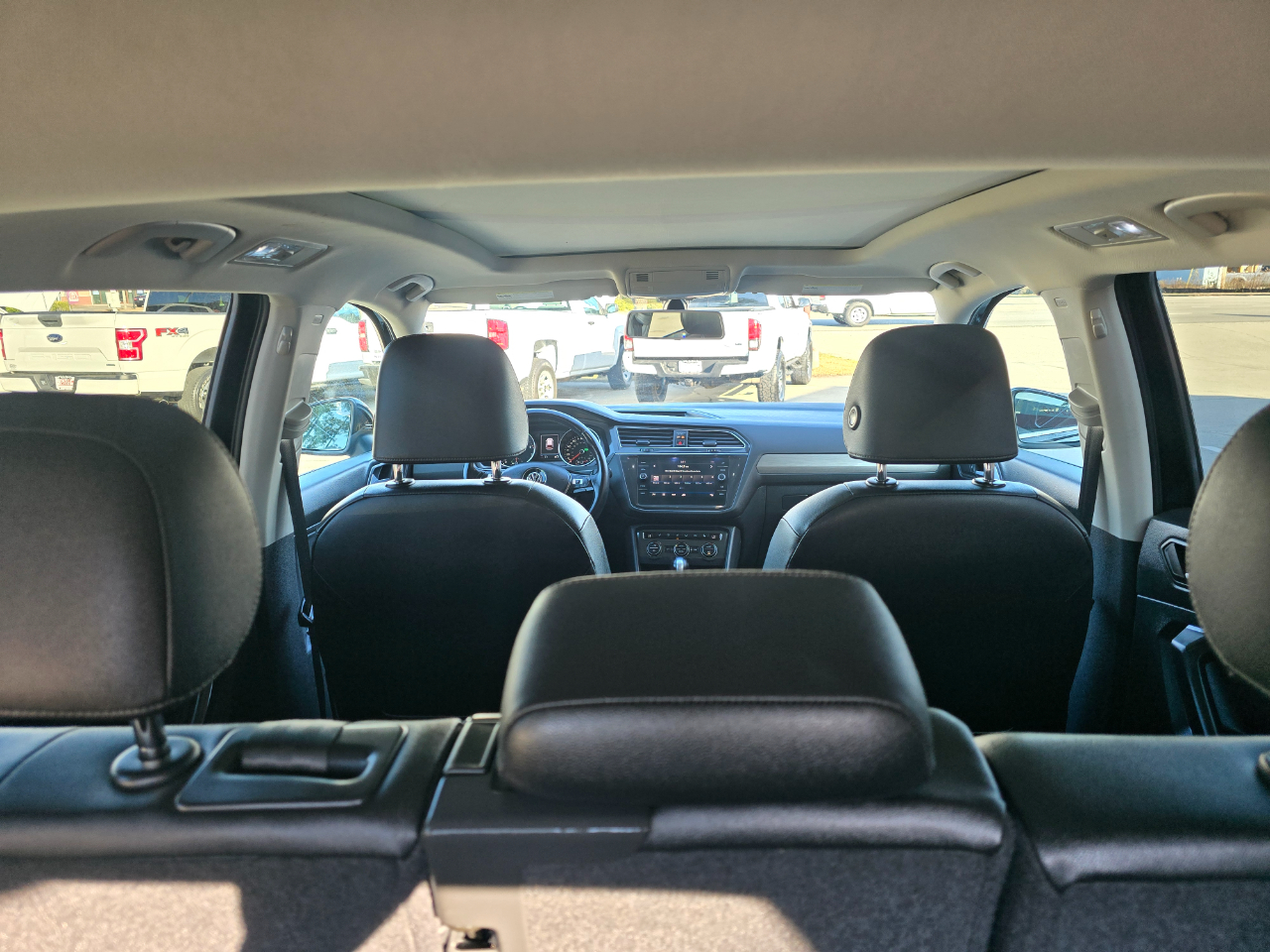 Volkswagen Tiguan 2.0T SE FWD 2019