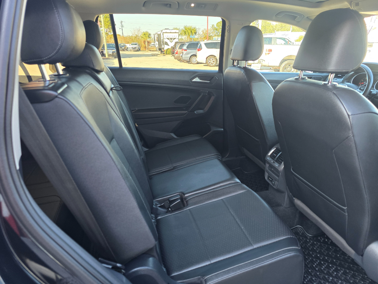 Volkswagen Tiguan 2.0T SE FWD 2019