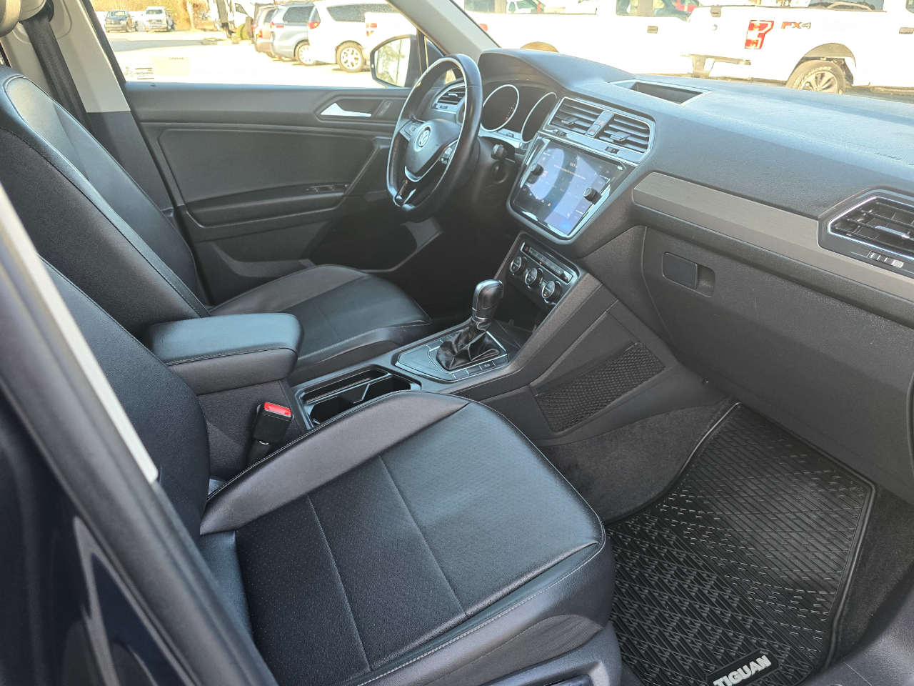 Volkswagen Tiguan 2.0T SE FWD 2019