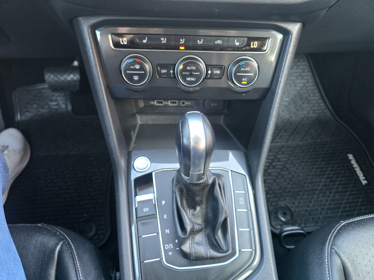 Volkswagen Tiguan 2.0T SE FWD 2019