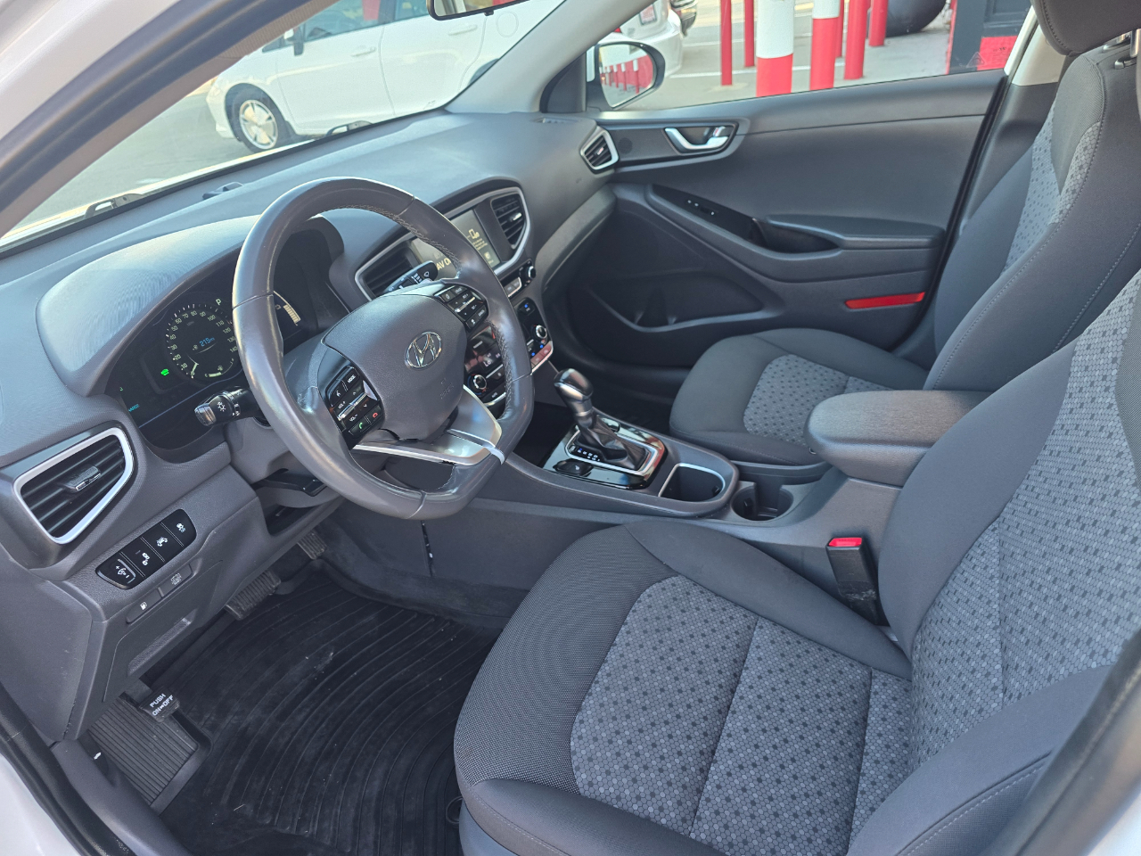 Hyundai Ioniq Hybrid SEL Hatchback 2018