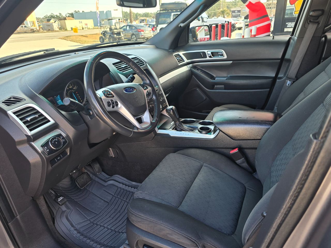 Ford Explorer FWD 4dr XLT 2012