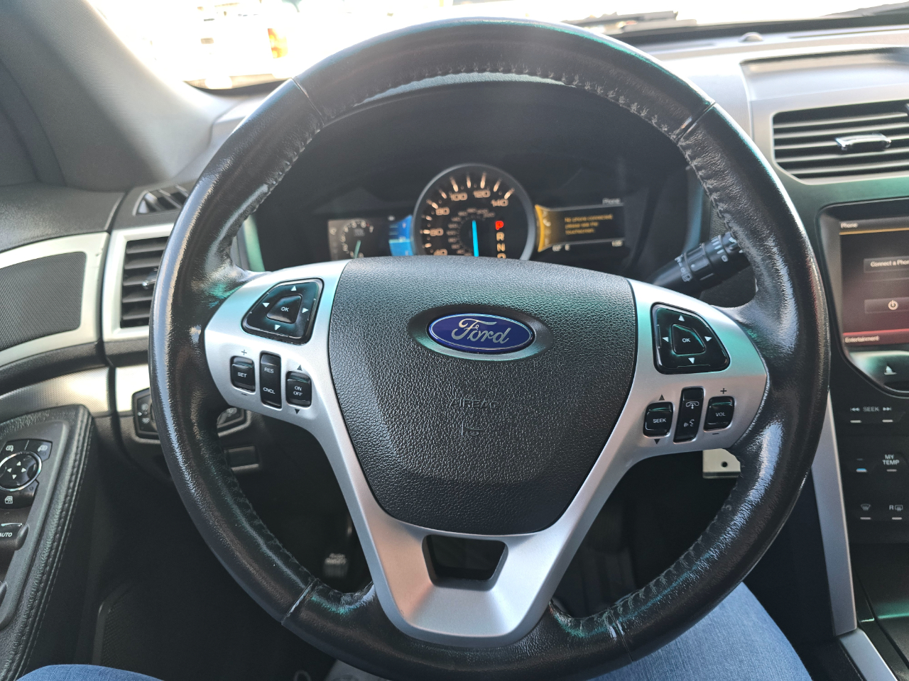 Ford Explorer FWD 4dr XLT 2012