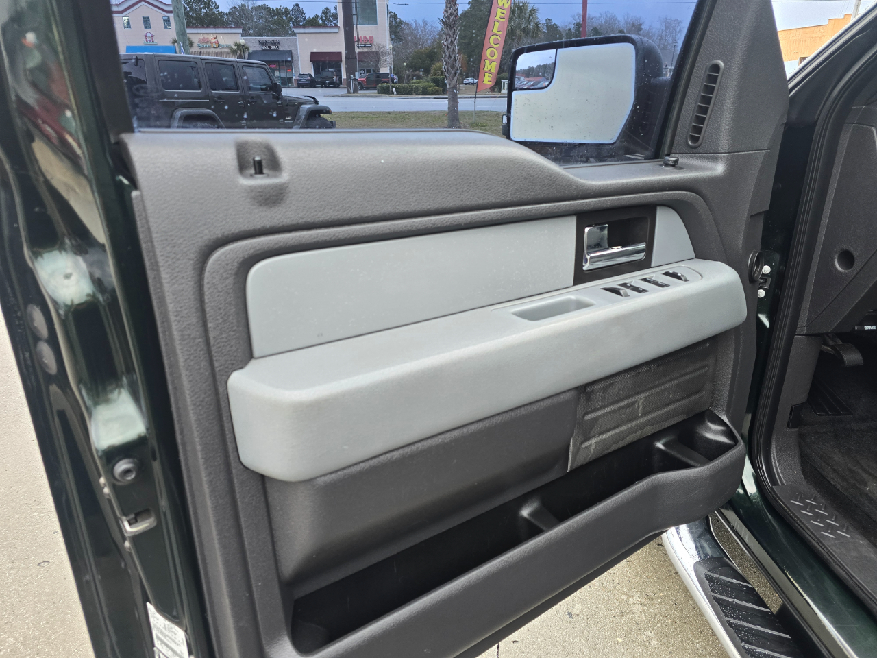 Ford F-150 2WD SuperCrew 139" XLT 2013