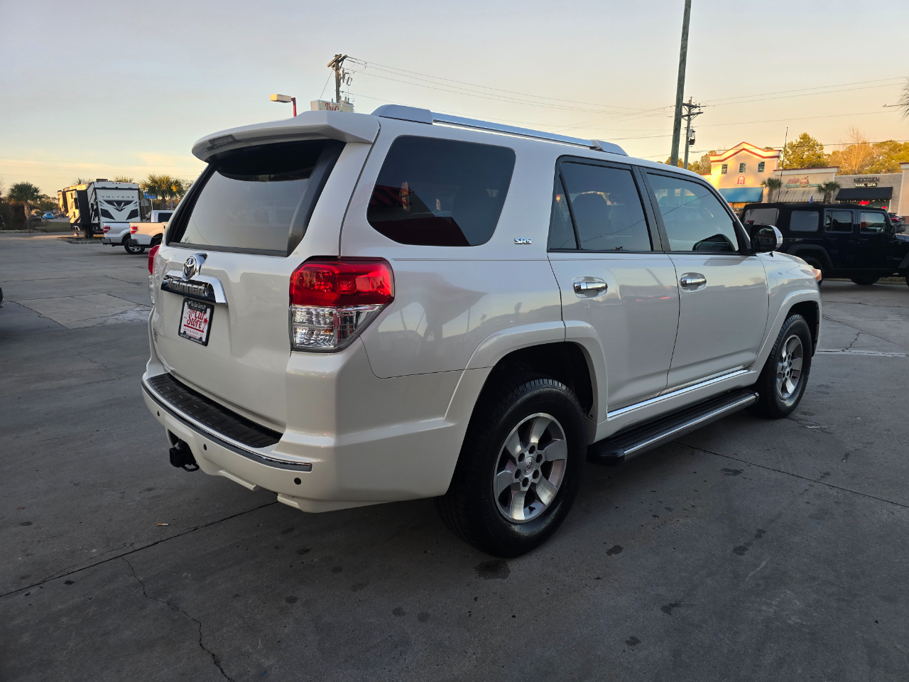 Toyota 4Runner RWD 4dr V6 SR5 (Natl) 2011