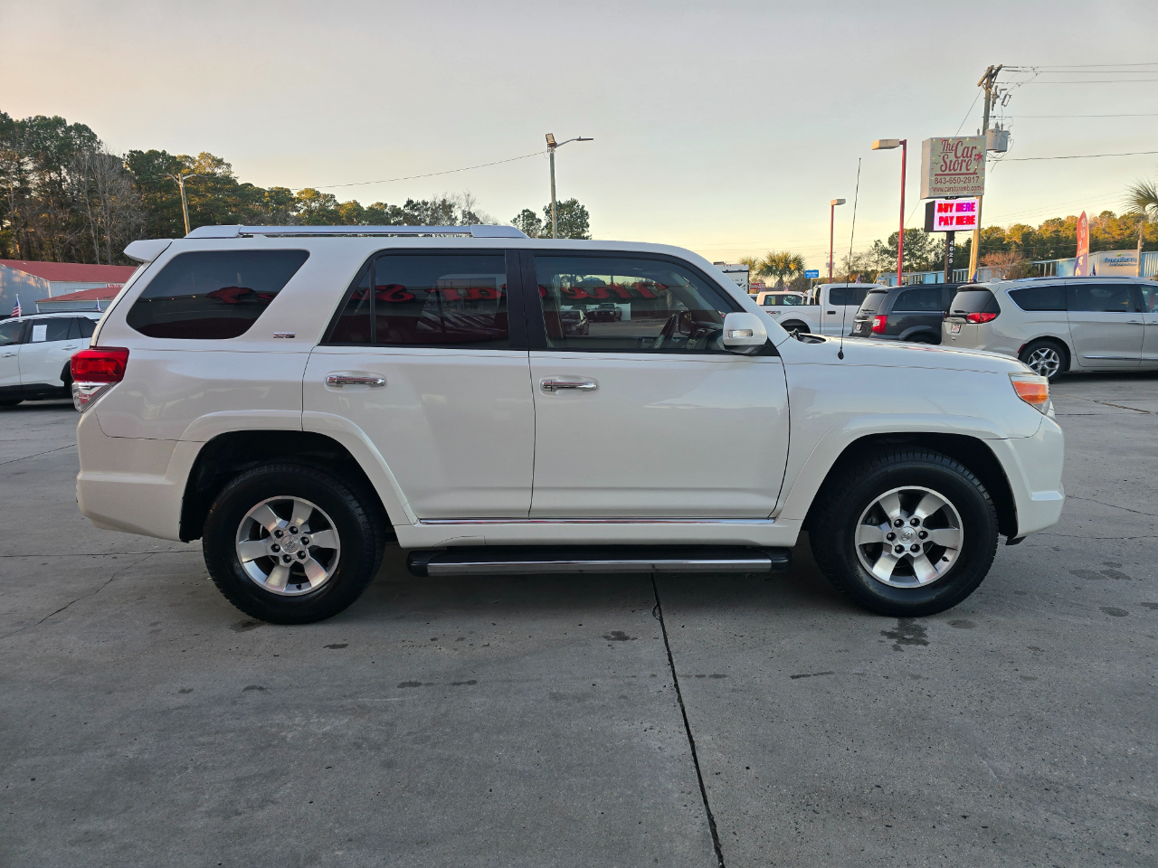 Toyota 4Runner RWD 4dr V6 SR5 (Natl) 2011
