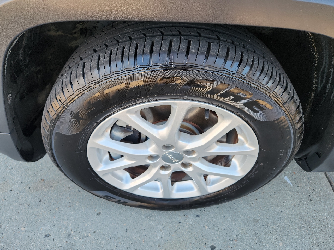 Jeep Cherokee FWD 4dr Latitude 2015