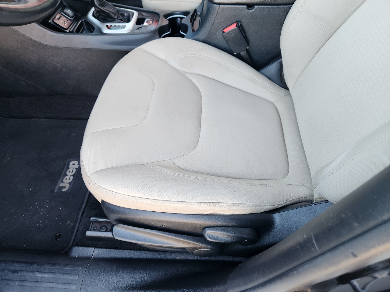 Jeep Cherokee FWD 4dr Latitude 2015