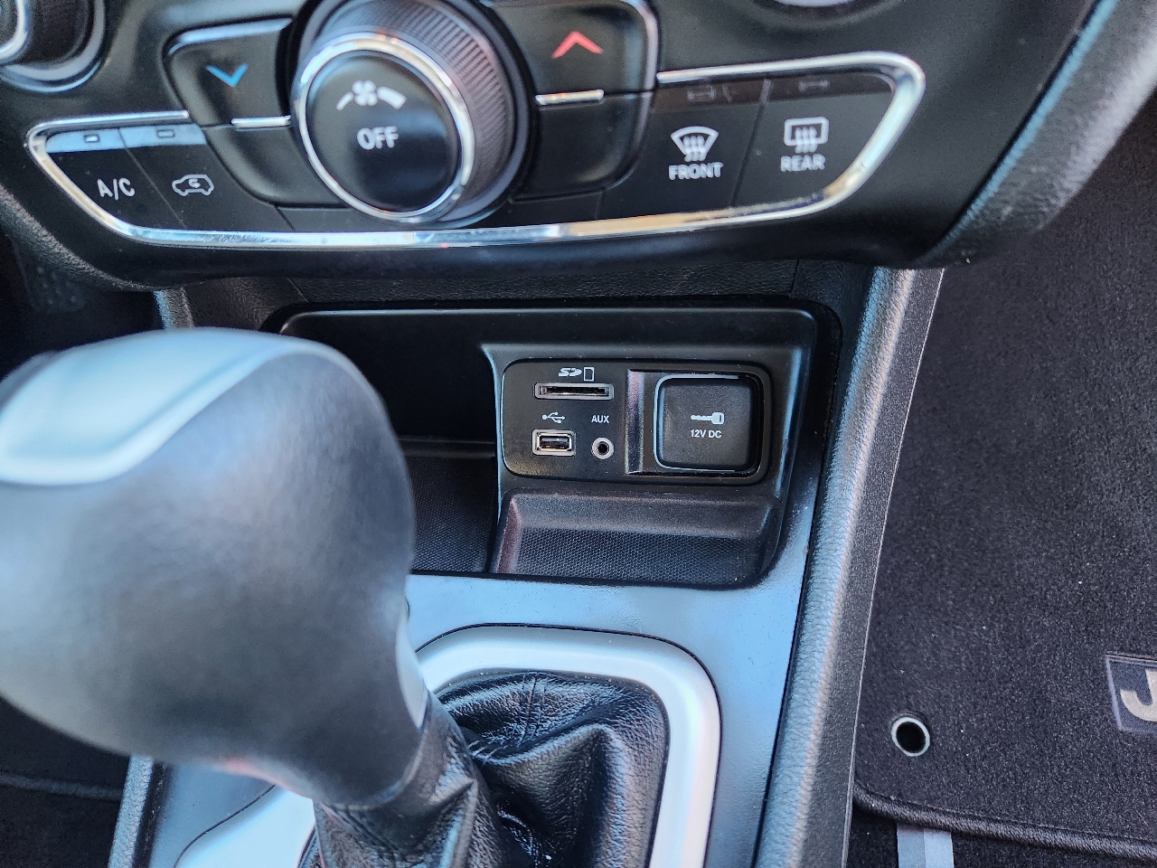 Jeep Cherokee FWD 4dr Latitude 2015