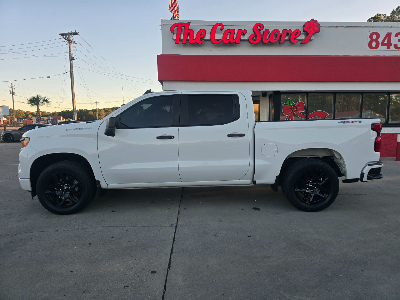 Chevrolet Silverado 1500 4WD Crew Cab 147" Custom 2022