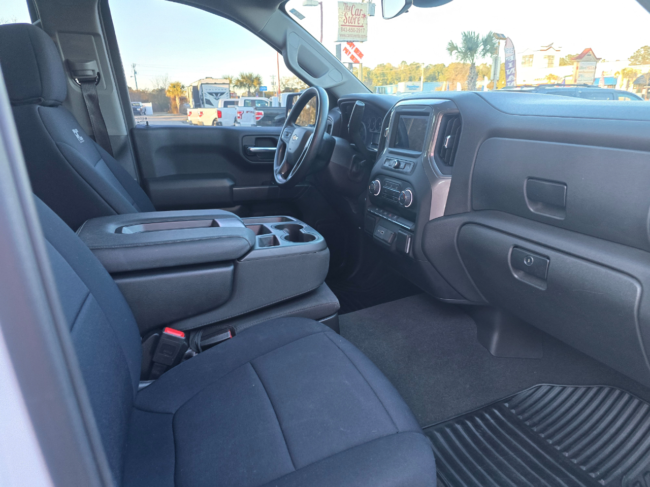 Chevrolet Silverado 1500 4WD Crew Cab 147" Custom 2022