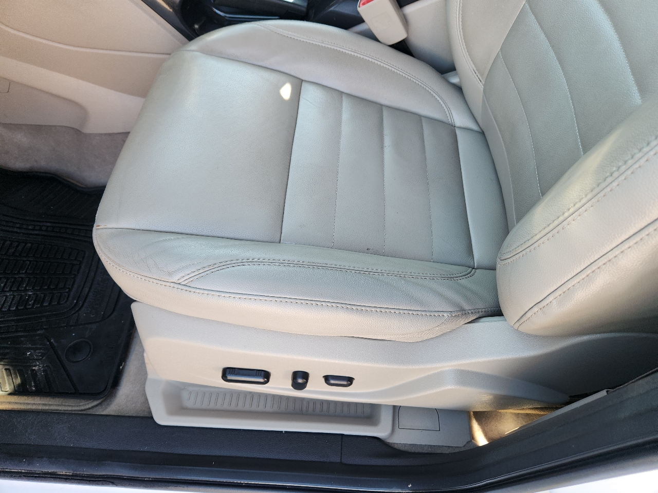 Ford Escape FWD 4dr Titanium 2014