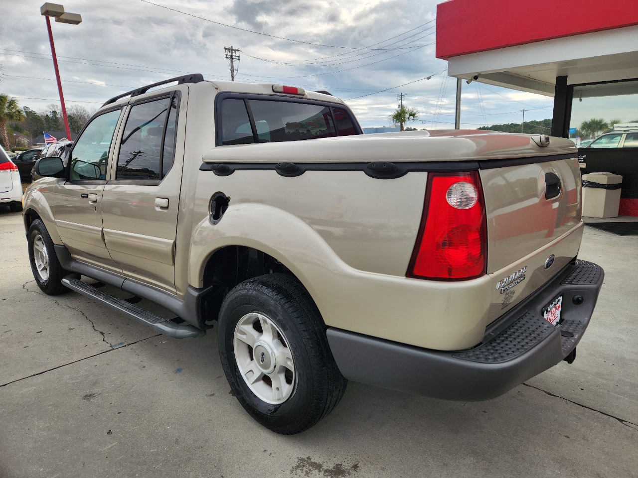 Ford Explorer Sport Trac 4dr 126" WB XLS 2004