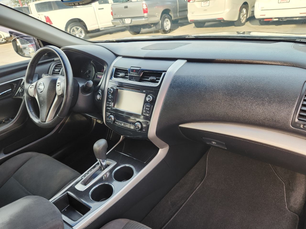 Nissan Altima 4dr Sdn I4 2.5 SV 2014