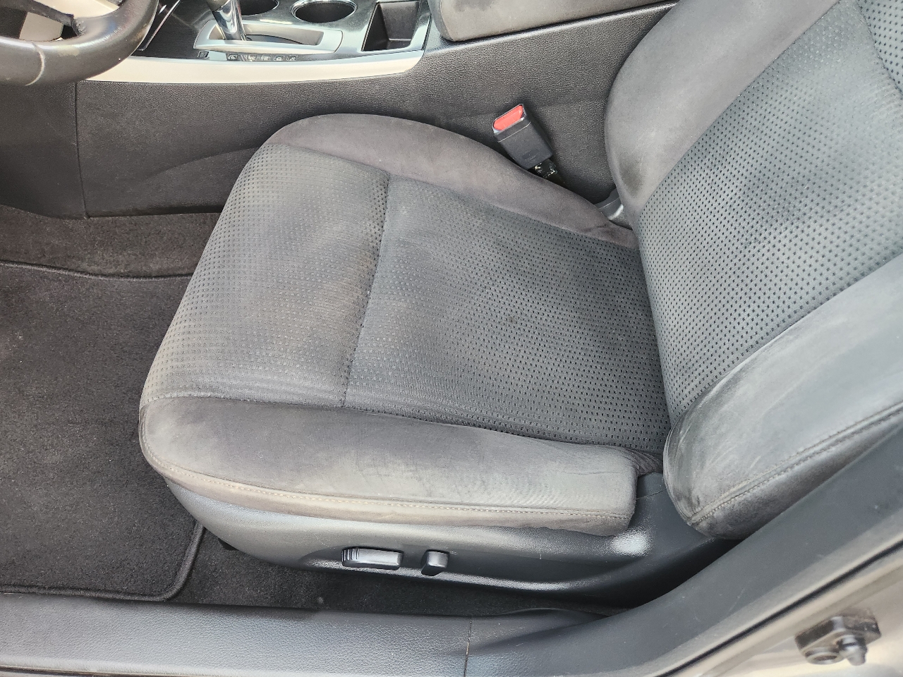 Nissan Altima 4dr Sdn I4 2.5 SV 2014