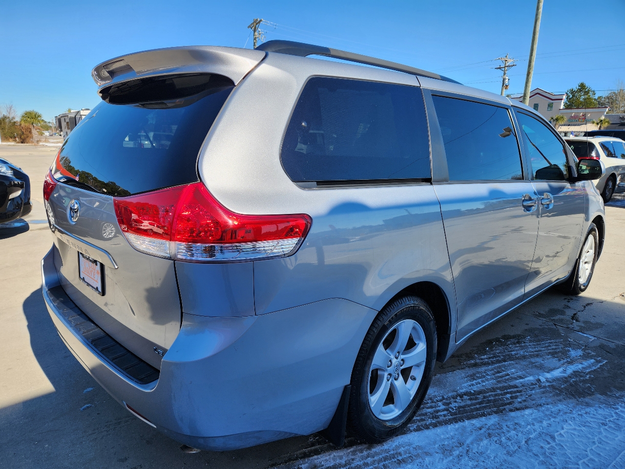 Toyota Sienna 5dr 7-Pass Van V6 LE AAS FWD (Natl) 2014